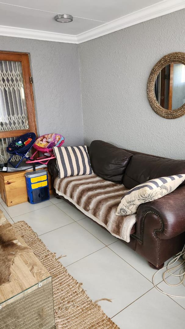 4 Bedroom Property for Sale in Carters Glen Northern Cape
